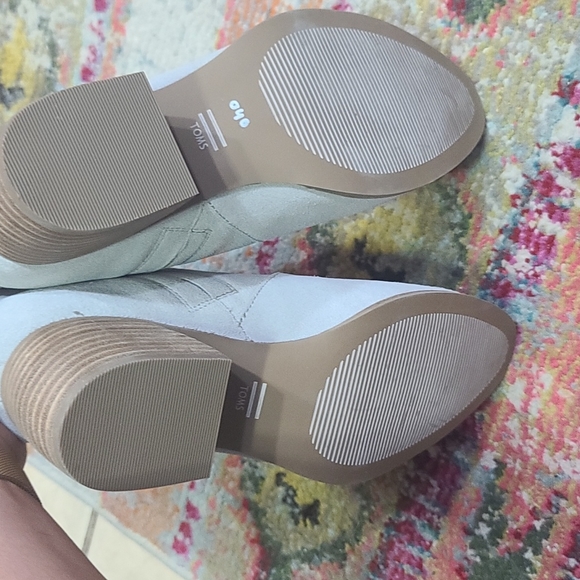NWOT Tom's Leilani Bootie - Picture 5 of 6